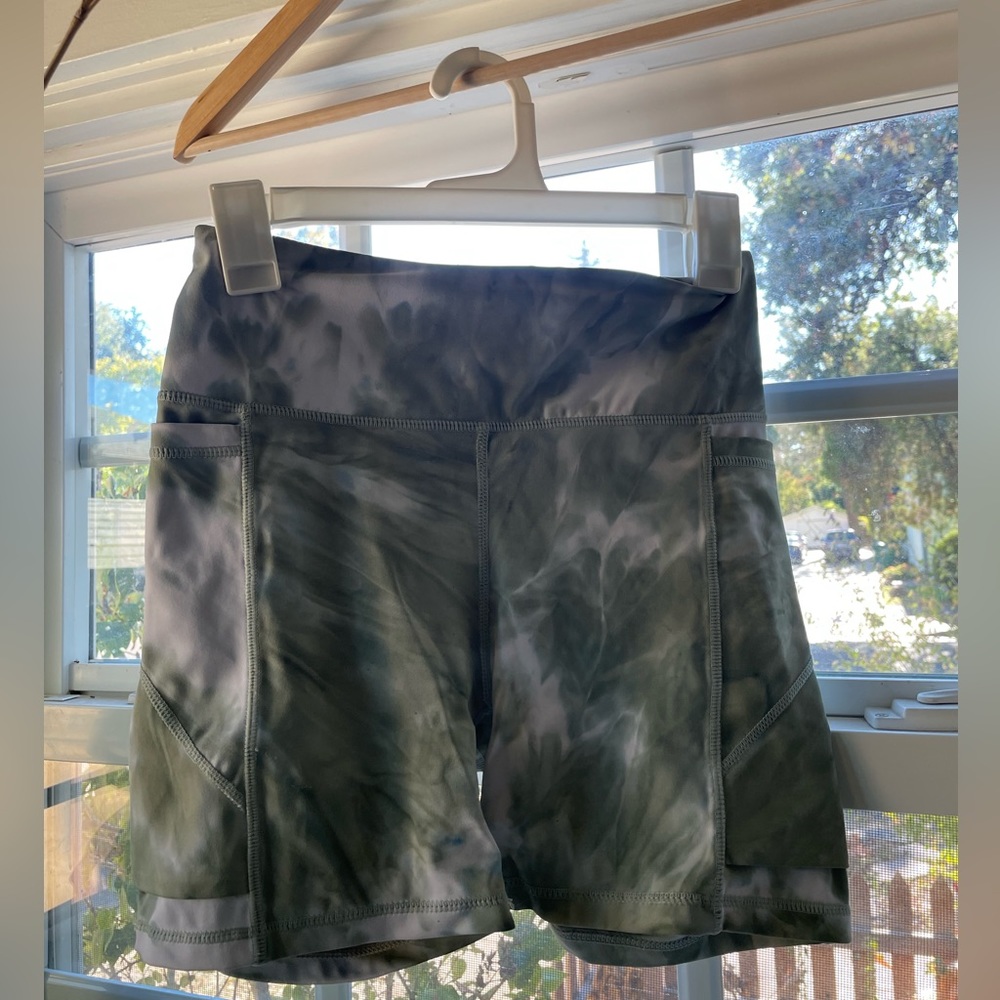 Senita bike shorts